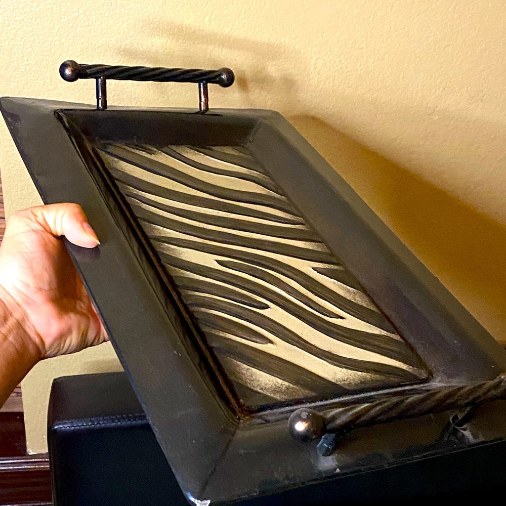 Metal tray